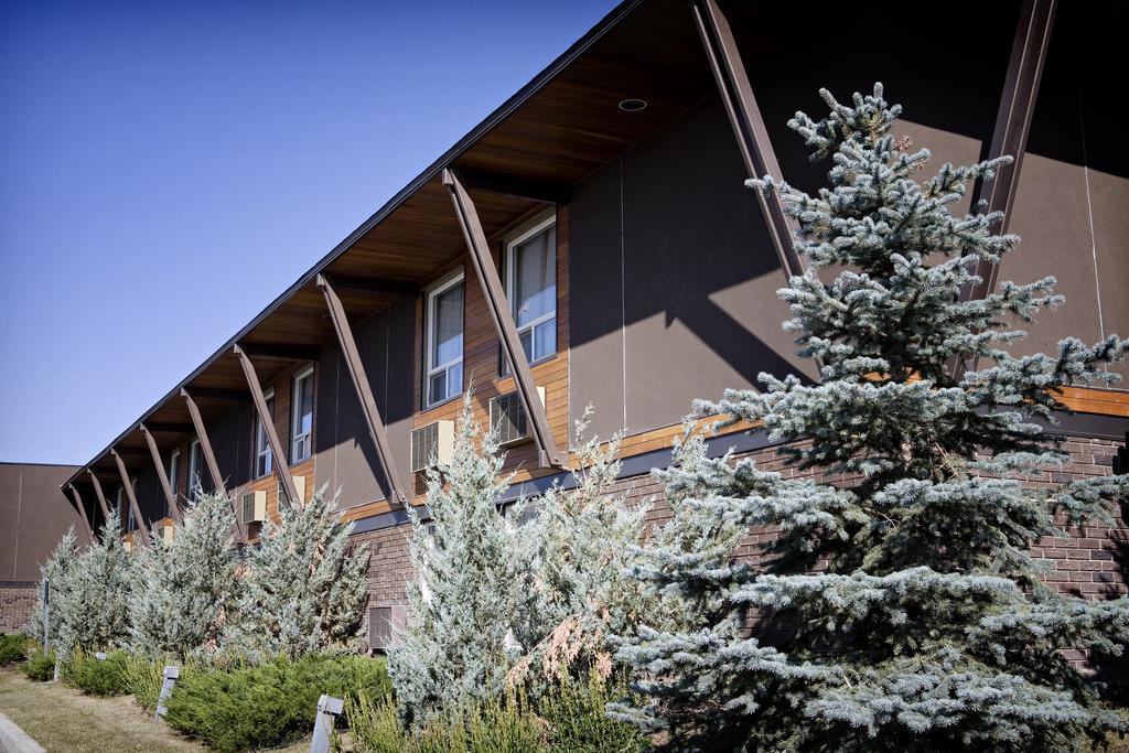 Heritage Inn Hotel & Convention Centre - High River Exterior photo