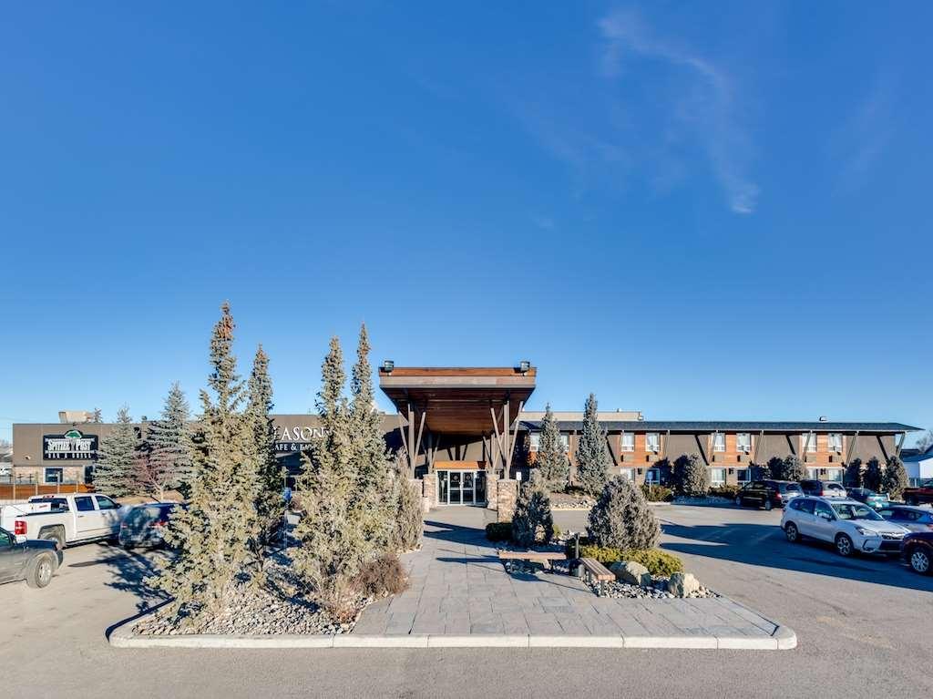Heritage Inn Hotel & Convention Centre - High River Exterior photo